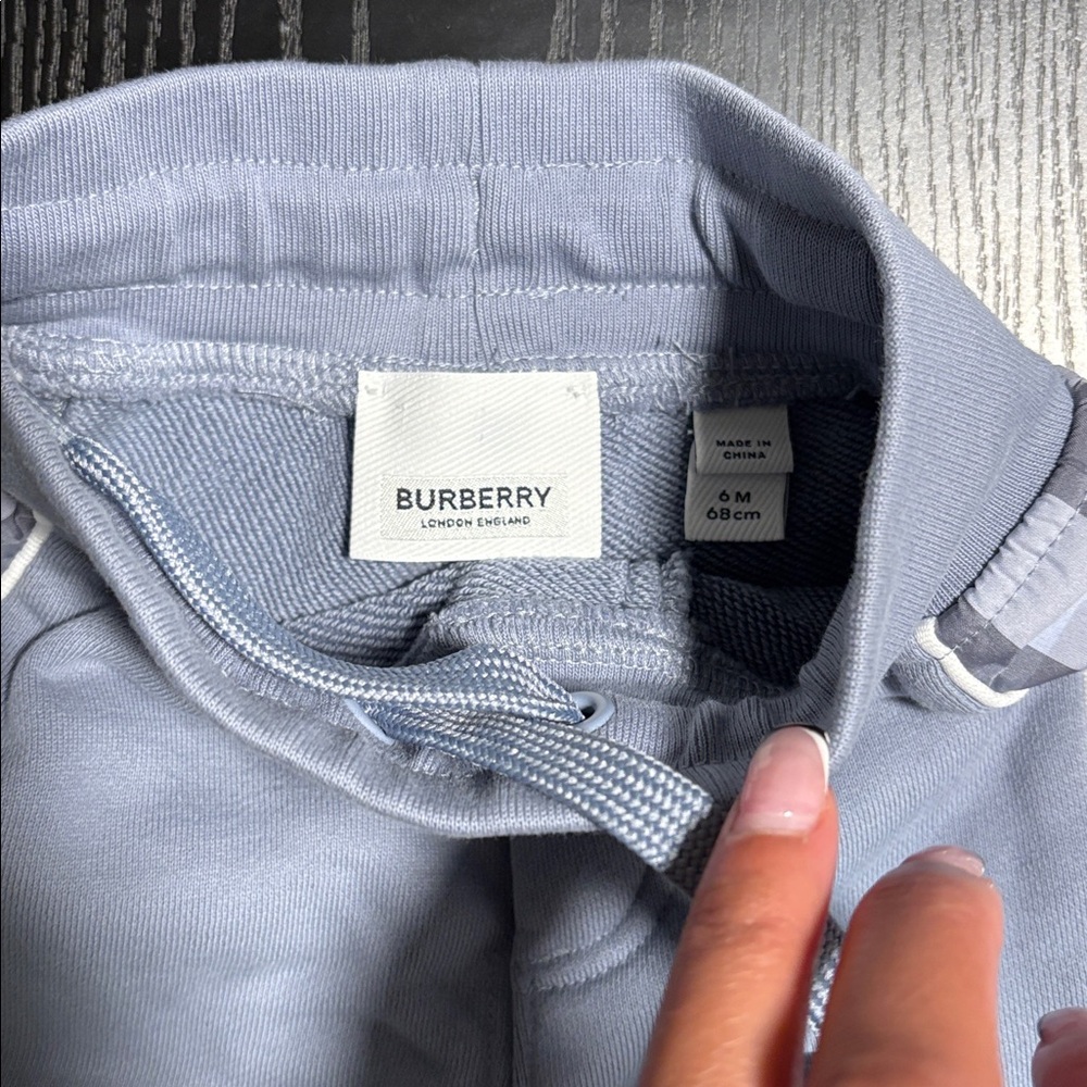 Burberry White and Light Blue Baby Outfit- POST SHIRT ONLY - Picture 4 of 7